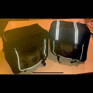 Small Triumph saddle bags. Used and shows the wear. Looks great on a Triumph